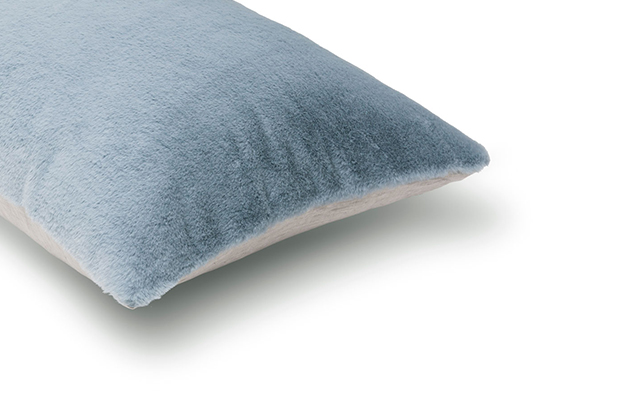 Mrs.Me home couture - cushion Caprice PowderBlue detail